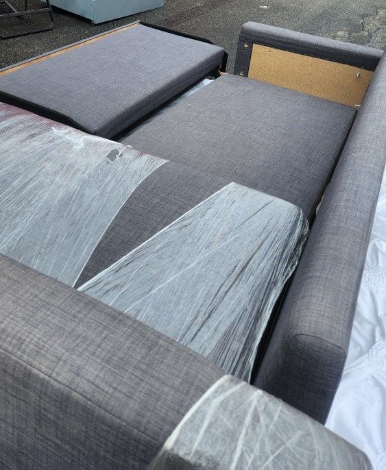 Sleeper Sectional with Storage – Excellent Condition