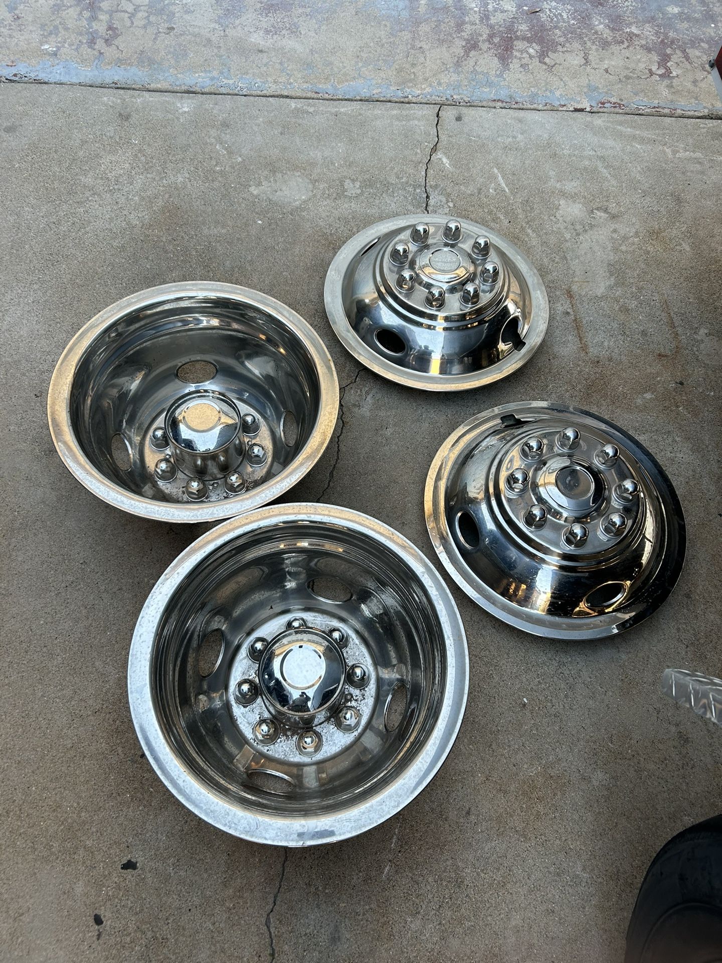 Class C Motorhome Hubcaps