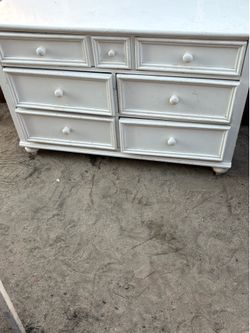 White dresser with mirror