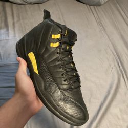 Jordan 12 Black Taxi