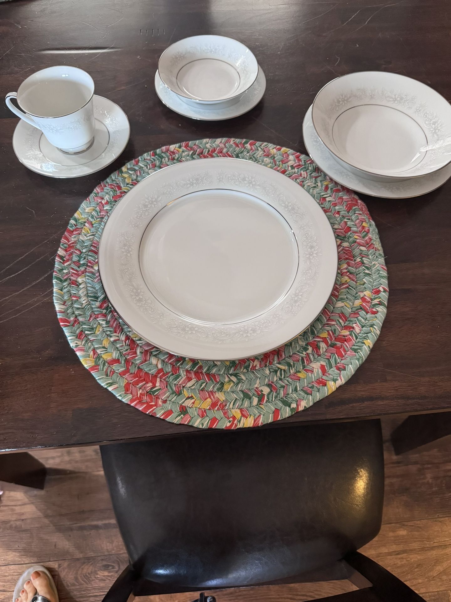 Gorgeous 108-piece Matching China Set, Service For 12