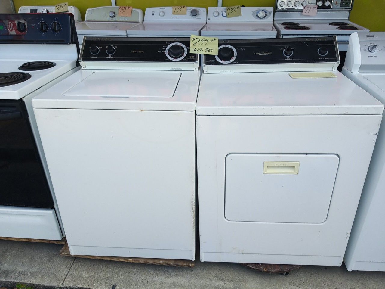 Whirlpool Washer and Dryer set white heavy duty large capacity . Warranty . Delivery available . 2203 Fowler st. Ft. Myers 33901