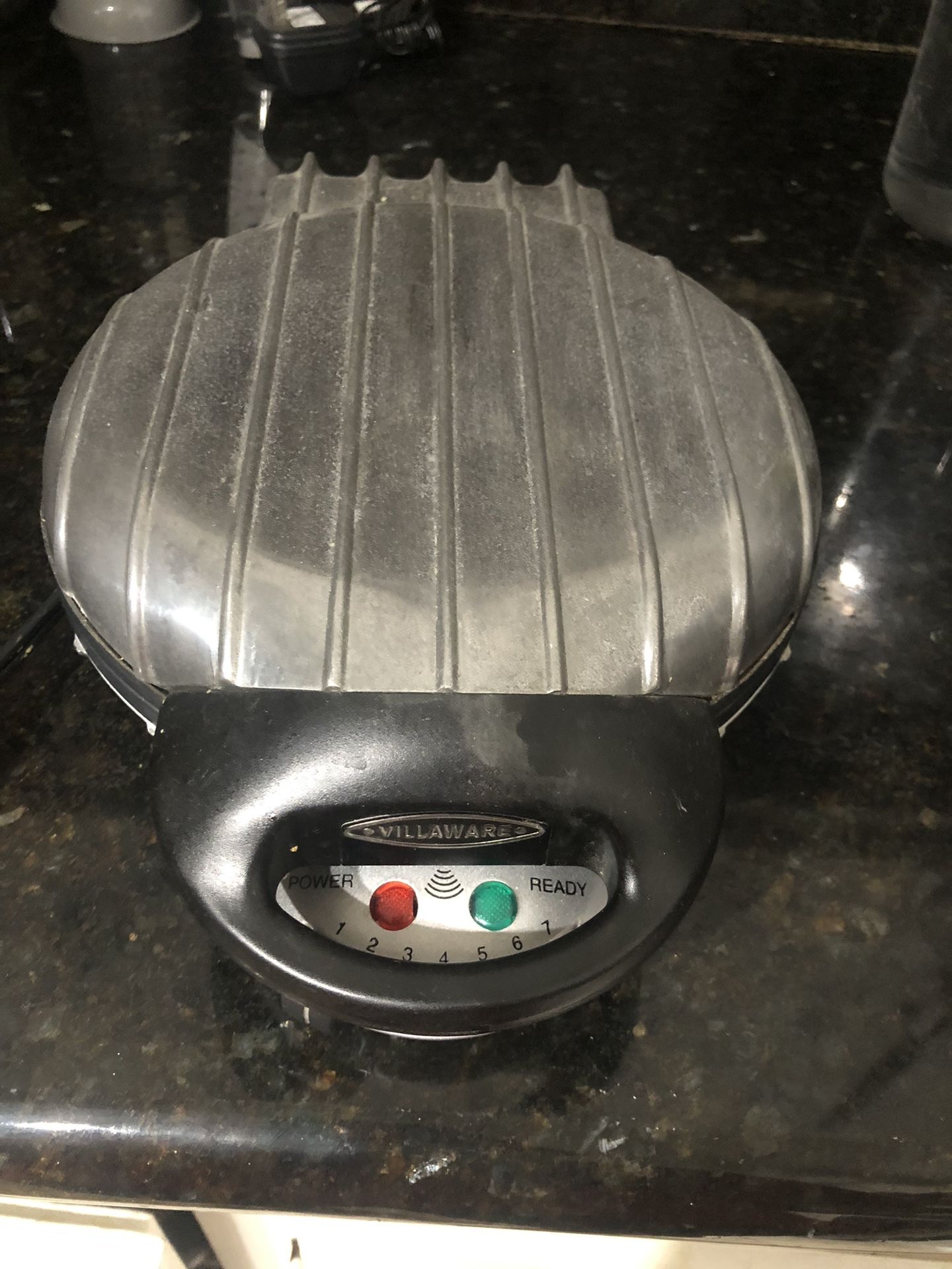 Like New Vintage Villaware Waffle Maker Tested Works Perfectly when you come ill fully test it for you