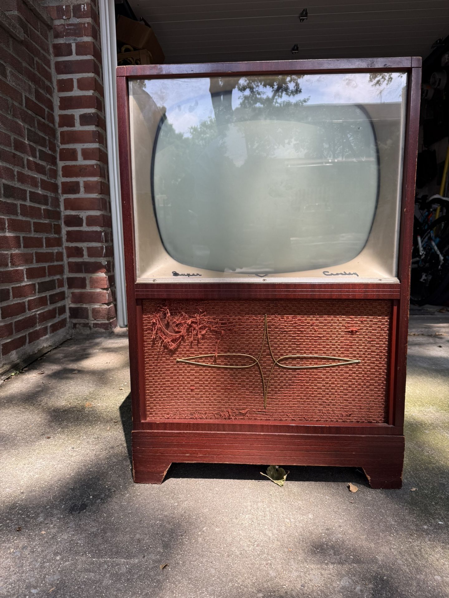 1950s x model black and white CRT