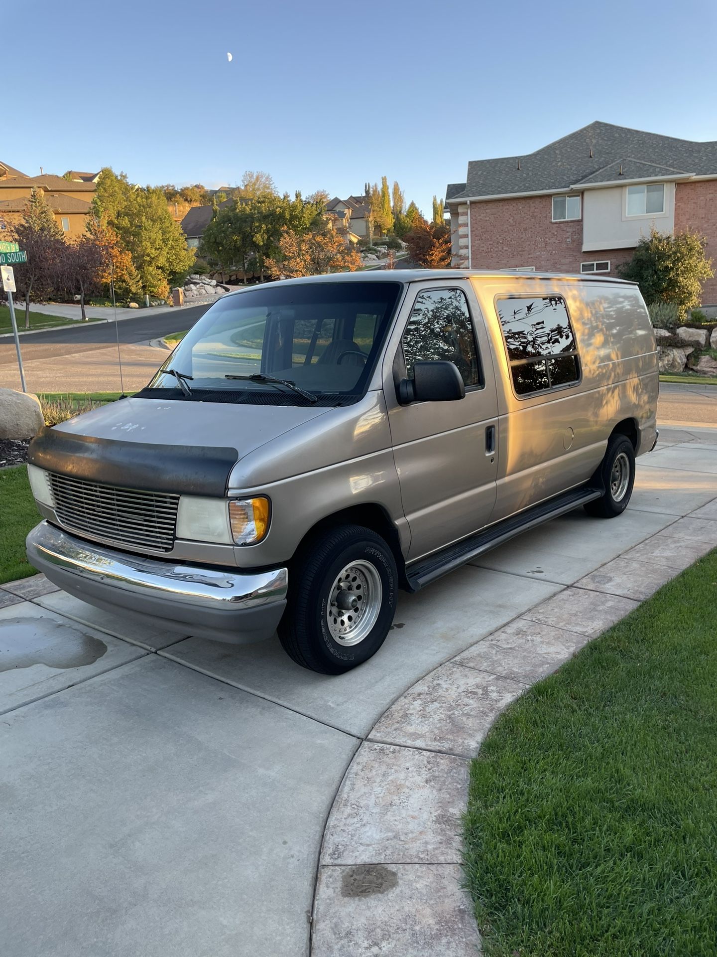 1995 Ford E-150
