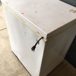5 Cubic Ft Freezer