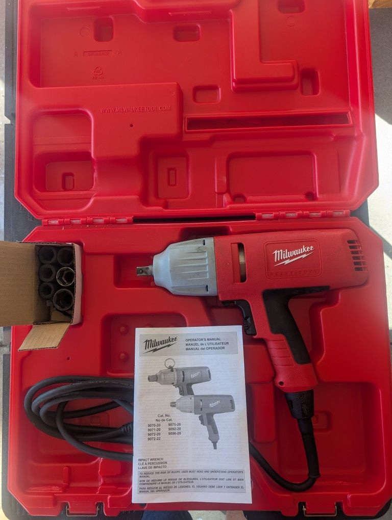 Milwaukee 1/2in Drive Impact Wrench