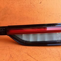 2022 2023 2024 Jeep Grand Cherokee Right Passenger Side Inner Tail Light OEM