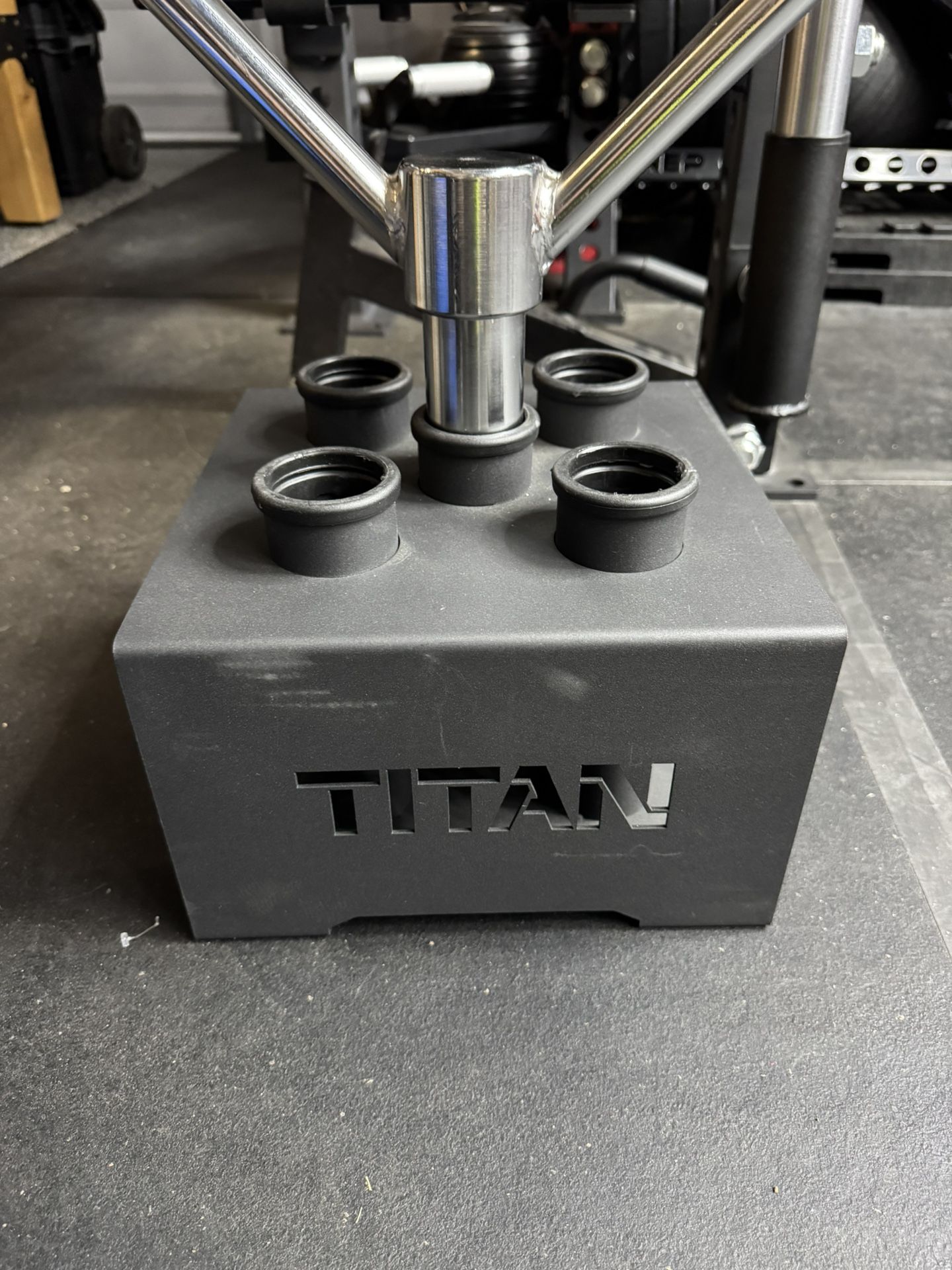 Titan Fitness 5 Barbell Storage Holder