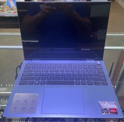 Dell Touch Screen Laptop /Portatil (Nosotros Hablamos espanol)