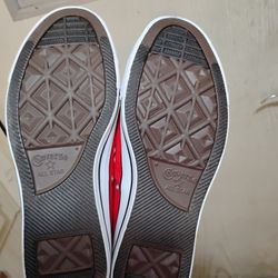 Brand New Size 7 In Mens An 9 In Women's Converse