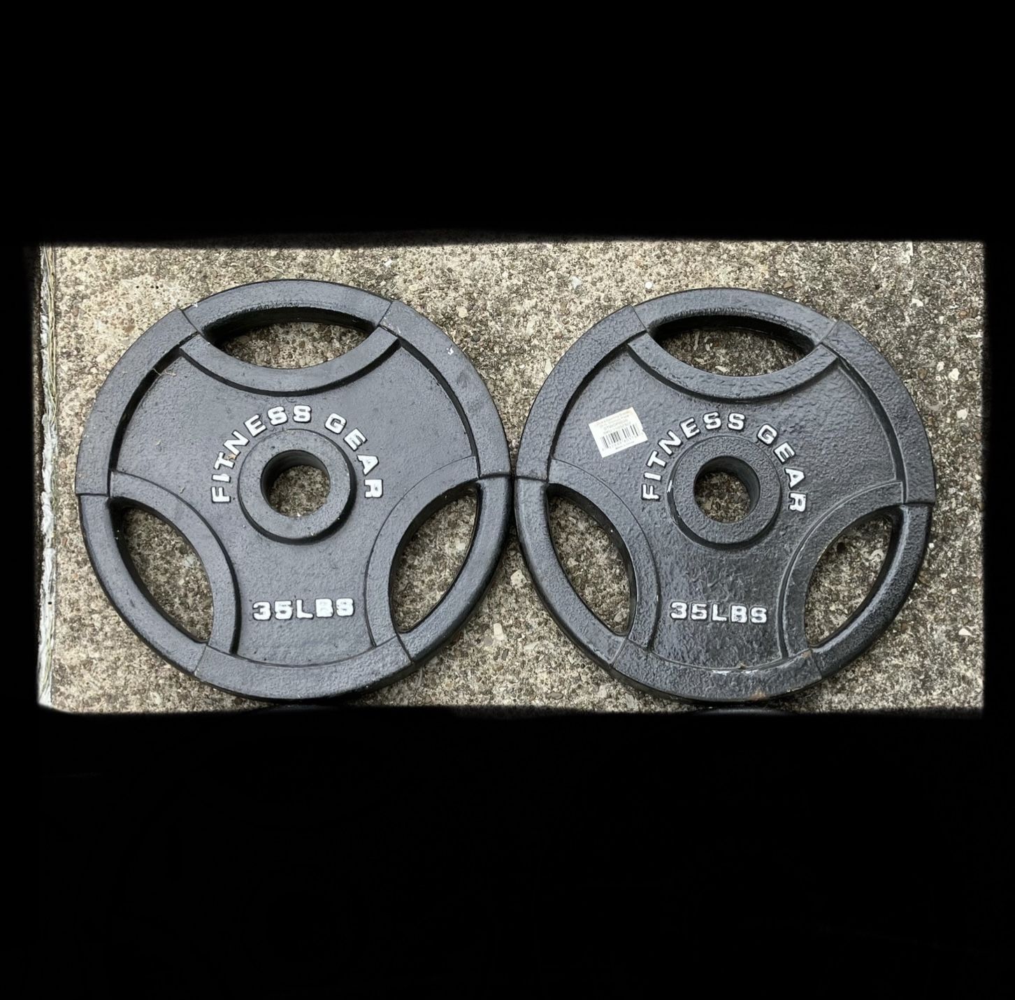 35lb Olympic 2” weight plate weights plates 35 lb 35lbs lbs cast iron Fitness Gear Grip Style