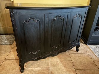 Buffet Bar Cabinet