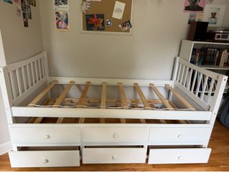 Twin size trundle bed