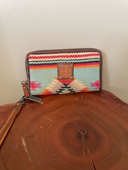 sTs Ranch Wear Multicolored Serape Woven Fabric Leather Trim Wallet Wristlet
