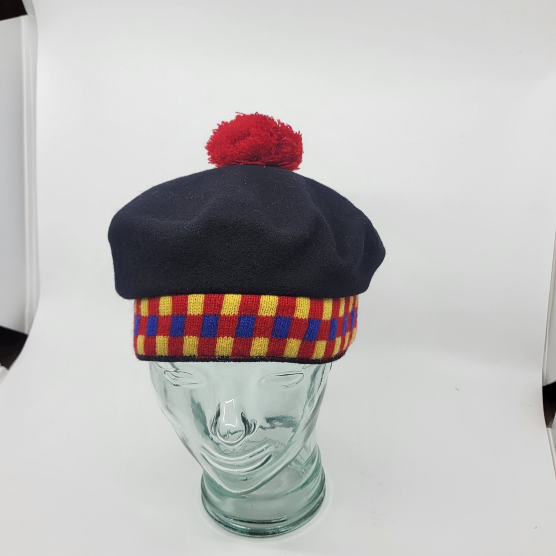 Vintage Parkhurst wool tam beret w/red pom-pom & colorful checkered band
Sz M.
100% wool. Made in Canada.
Pre-owned, very good shape, please see phot