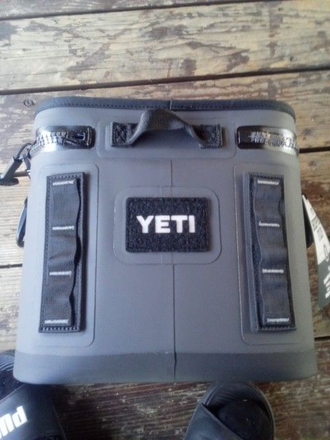 Yeti Hopper Flip And 18 Oz Rambler Cup