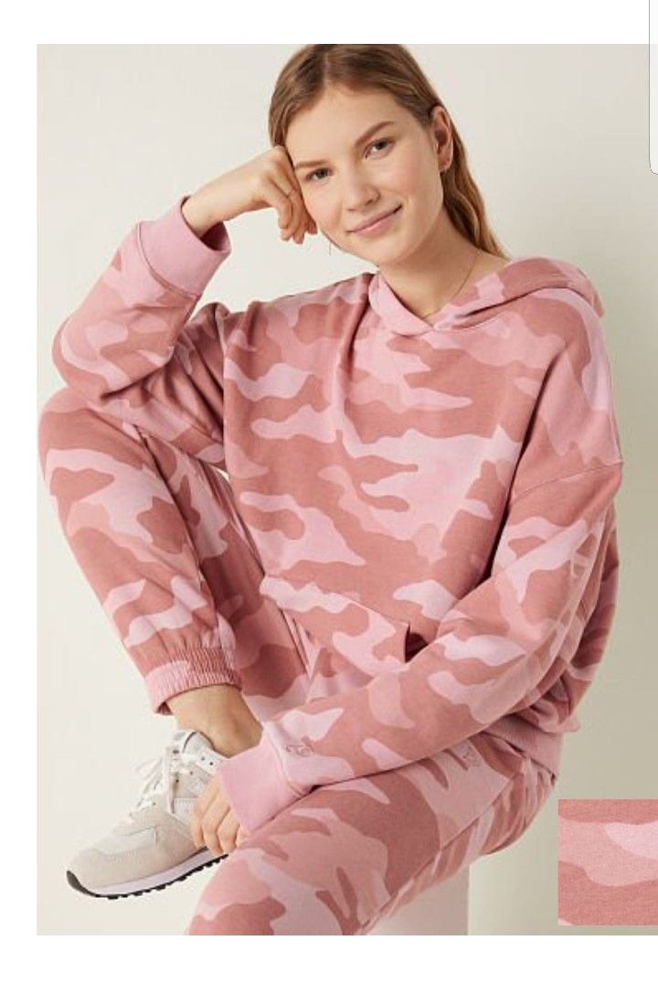 New Victoria Secret Pink Camo 2 Piece Sweats