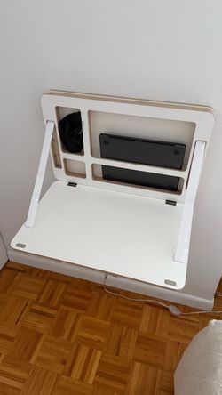 Unfolding wall desk white wooden