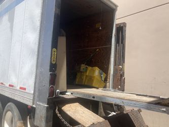 MAXON 3000 Lb Liftgate