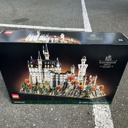 Neuschwanstein Castle Lego