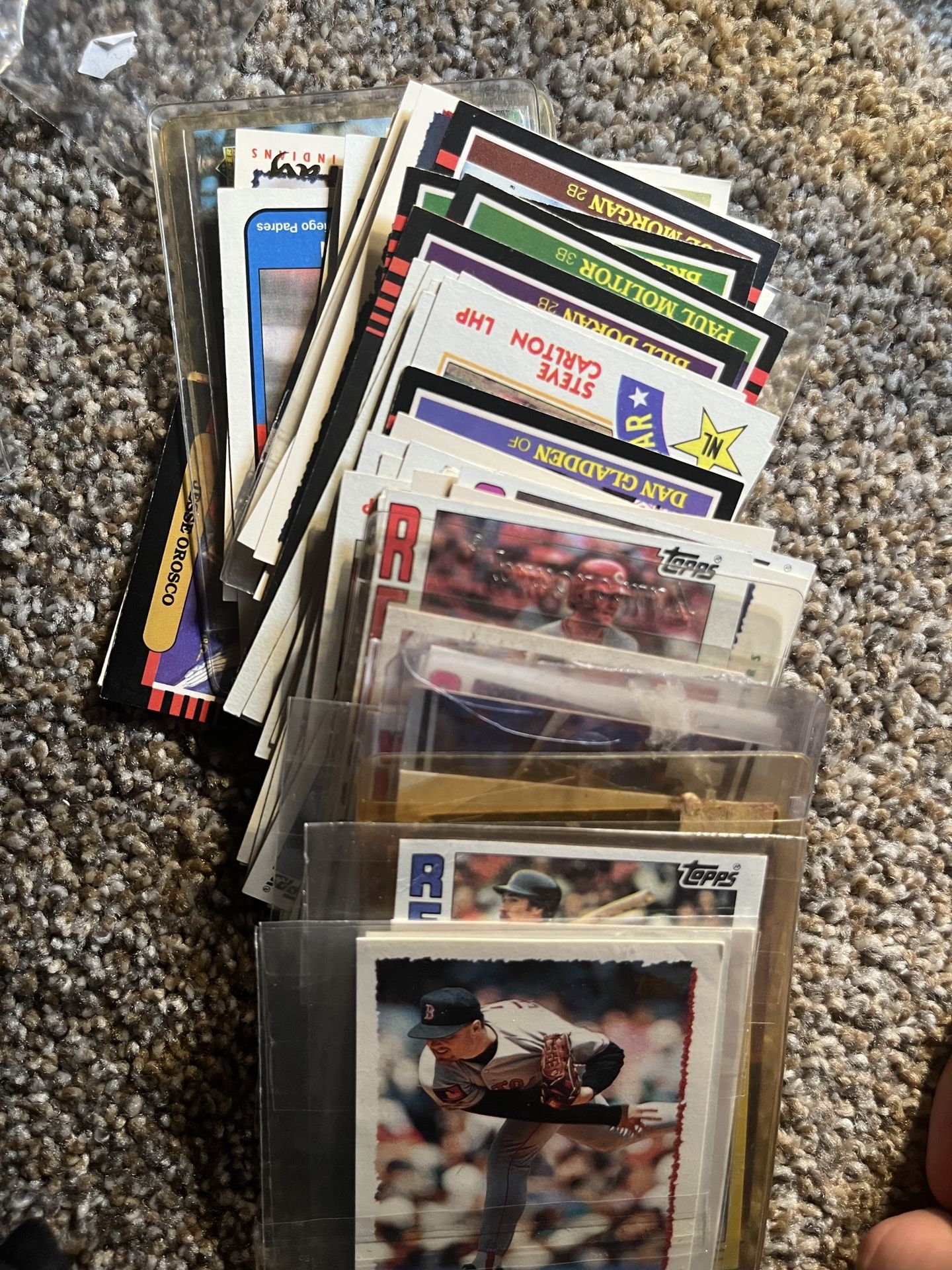 Baseball Cards Guaranteed 2-5$ In Value