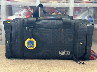(USED) Golden State Warriors NBALAB & https://offerup.com/redirect/?o=VGhlU2hyaW5lLkNv Sneaker Duffle Bag - $160