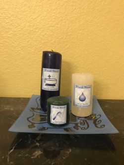 A candle set for decor your bath