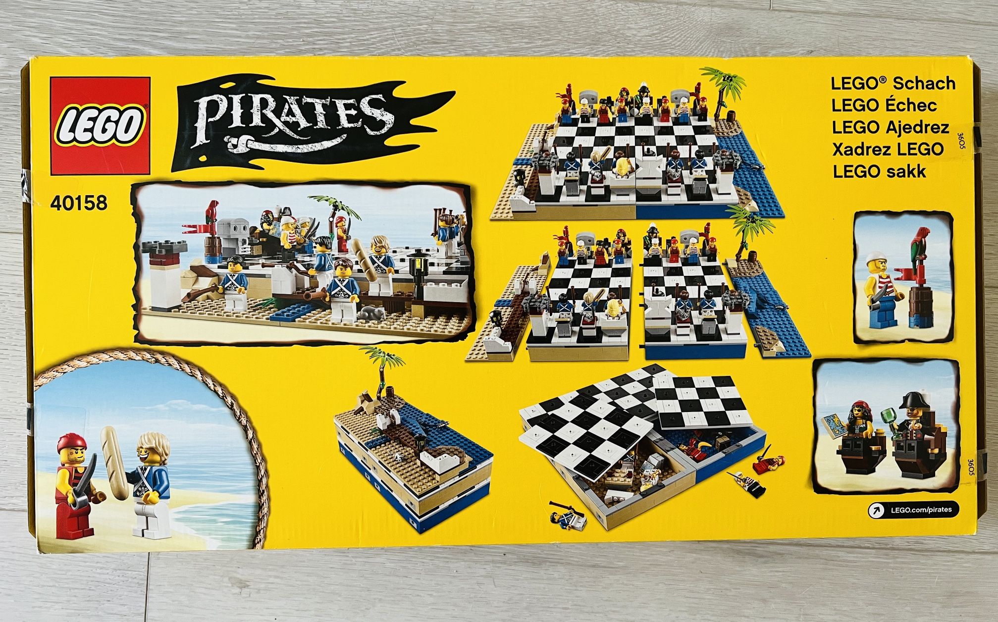 LEGO Pirates Chess Set (40158) NEW & FACTORY Sealed Box - RETIRED