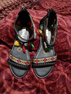 Sandals Size 7