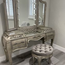 Makeup Vanity 