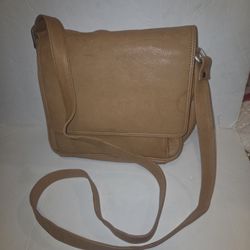 Paul & Taylor Women's Leather Organizer Crossbody Bag
