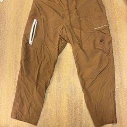 Nike Utility Cargo Pants – Brown Tapered Fit