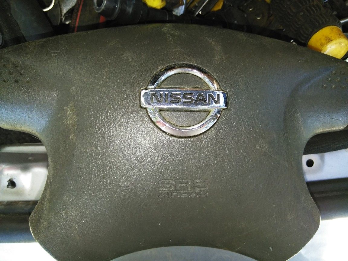 2003 Nissan Sentra air bag