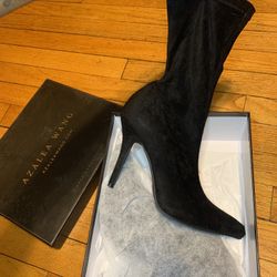 Mid Black Suede Boots