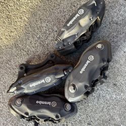 Brembo Brake Calipers  off of a 2020 Charger Scat