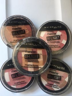 New maybelline master highlighting blush