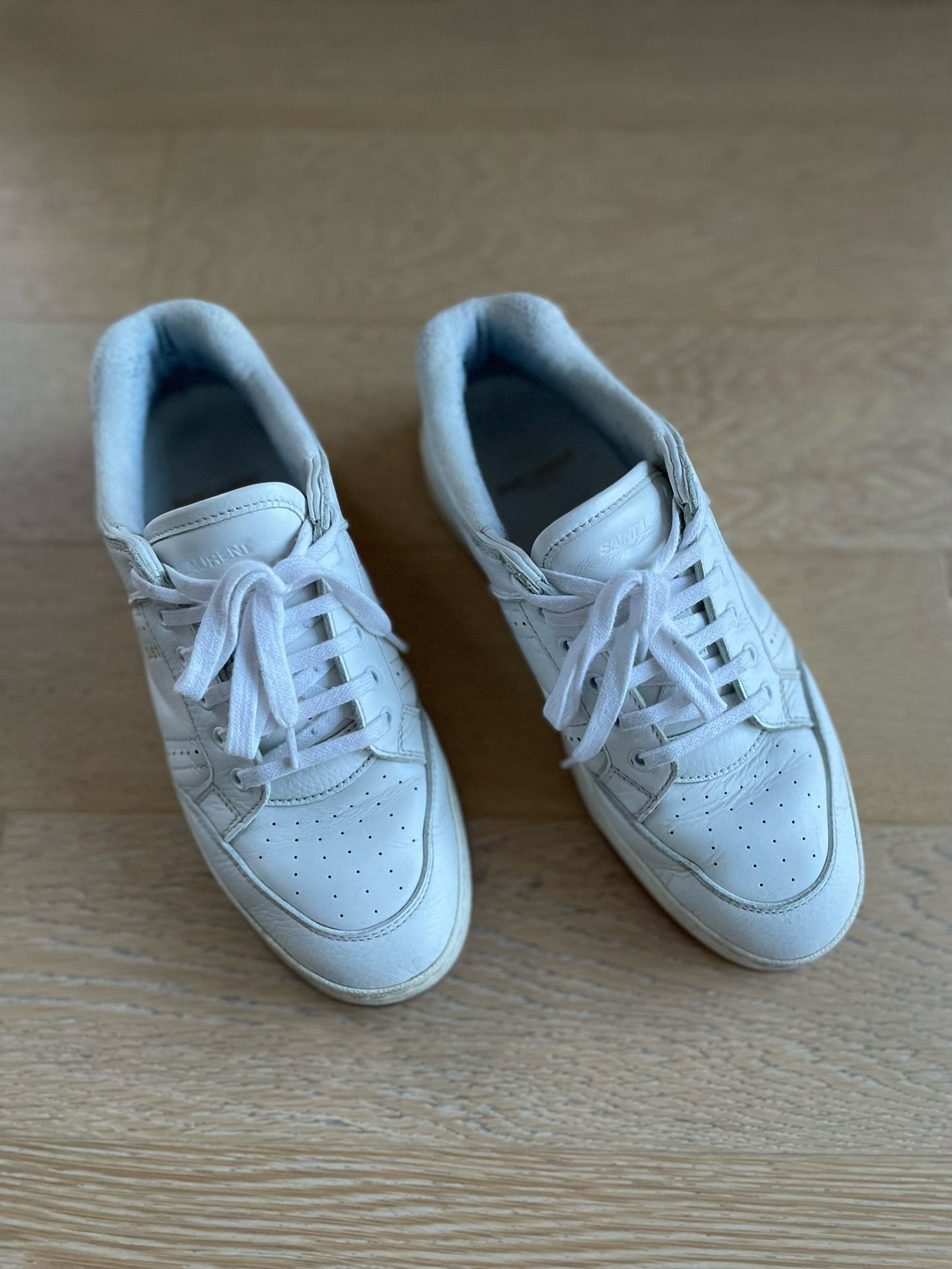 SAINT LAURENT - Men White Leather Sneakers _ Like Brand New /  Size: 9