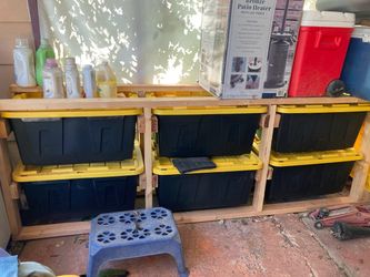 Table storage holder