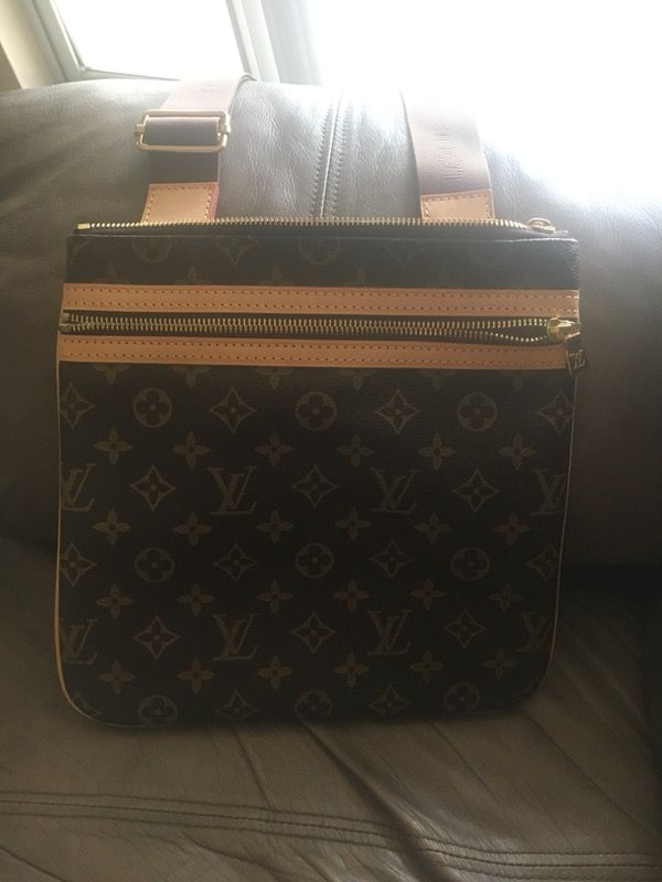 Crossbody Louis Vuitton Bag