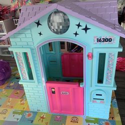 LOL Surprise Indoor & Outdoor Cottage Playhouse, Great Gift for Kids Ages 4 5 6+