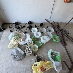 Model Home Mid-century Light Fixtures And Bathroom Items