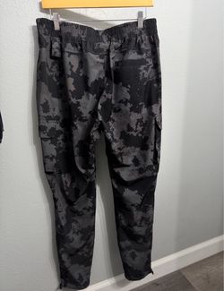 Vanquish Utility Black Camo Tapered Cargo Pants