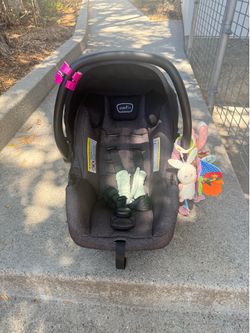 EvenFlo pivot modular travel system set