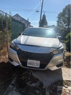 Nissan versa 2020