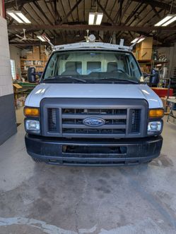 2013 Ford E-150