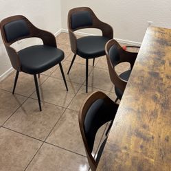 Dining Chairs. Set Of 4 New! 