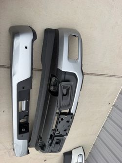 🔥 2024–2026 Ford F-150 Front & Rear Bumpers 🔥  💰 $1,500 for both  ✅ Iconic Silver ✅ Front & Rear Bumpers ✅ Complete and ready to install  Fits 2024