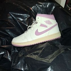 Women's Nike Size 10