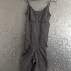 (2) SZ XXL bodywear seamless bodysuits